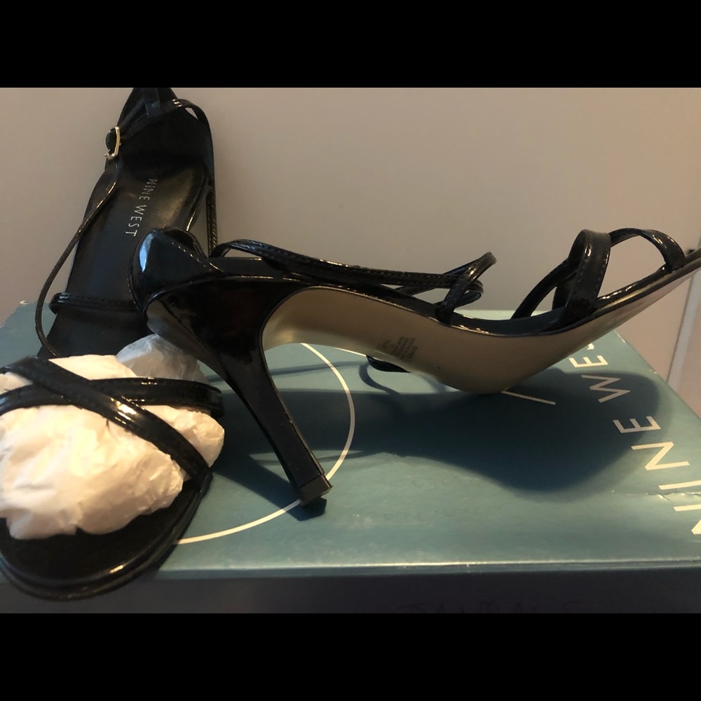 Elegant Black sandals
